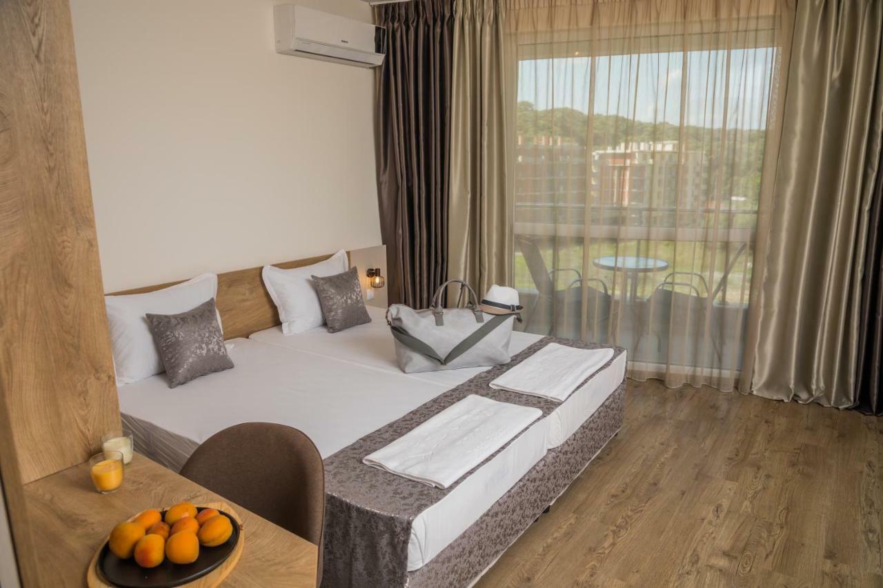 Allure Beach Resort Aparthotel Primorsko Extérieur photo